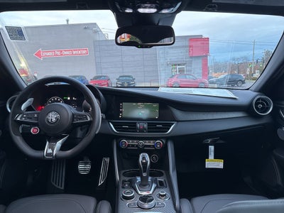 2024 Alfa Romeo Giulia Quadrifoglio Quadrifoglio
