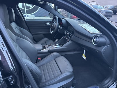 2024 Alfa Romeo Giulia Quadrifoglio Quadrifoglio