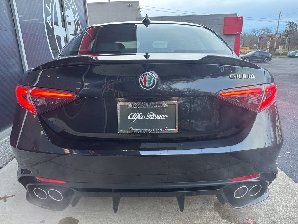 2024 Alfa Romeo Giulia Quadrifoglio Quadrifoglio