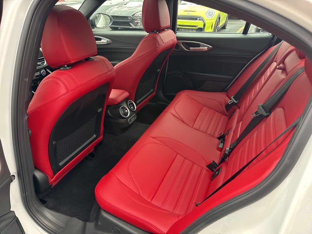 2025 Alfa Romeo Giulia Veloce AWD