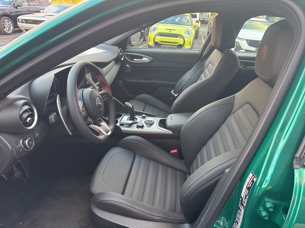 2025 Alfa Romeo Giulia Intensa AWD