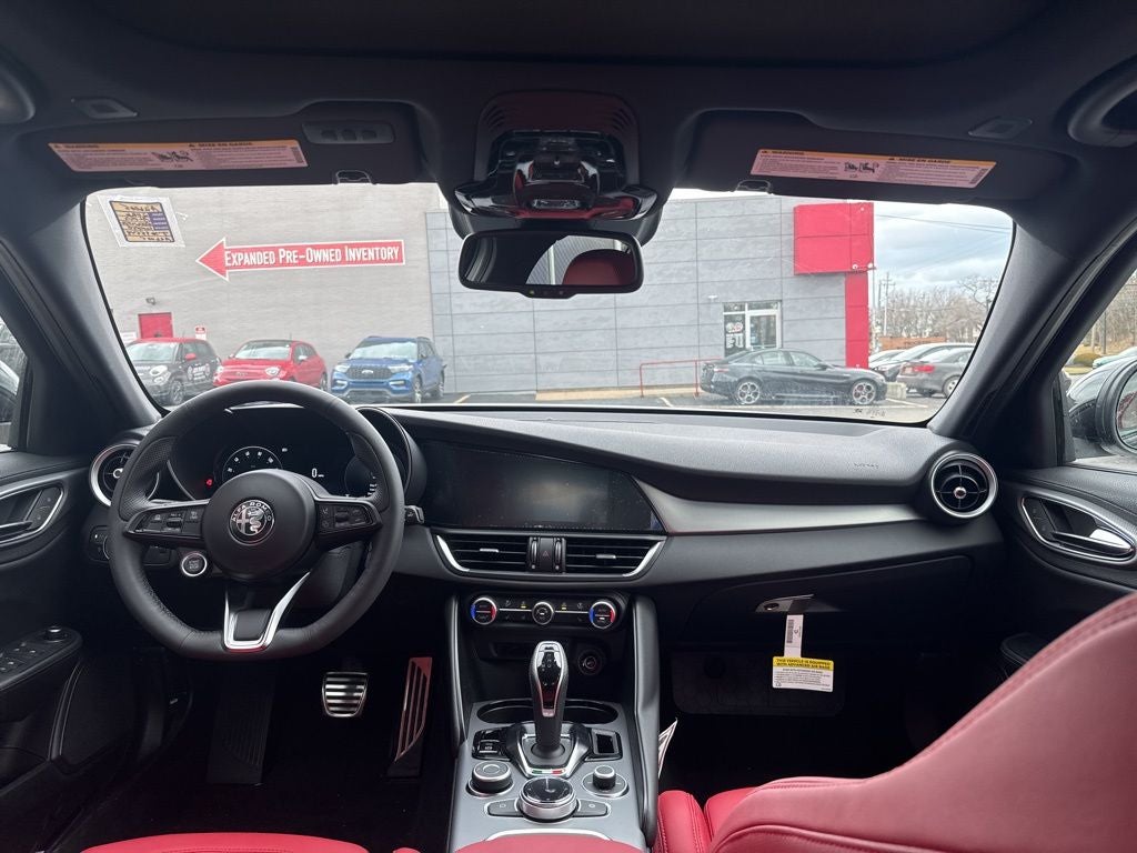 2026 Alfa Romeo Giulia Base