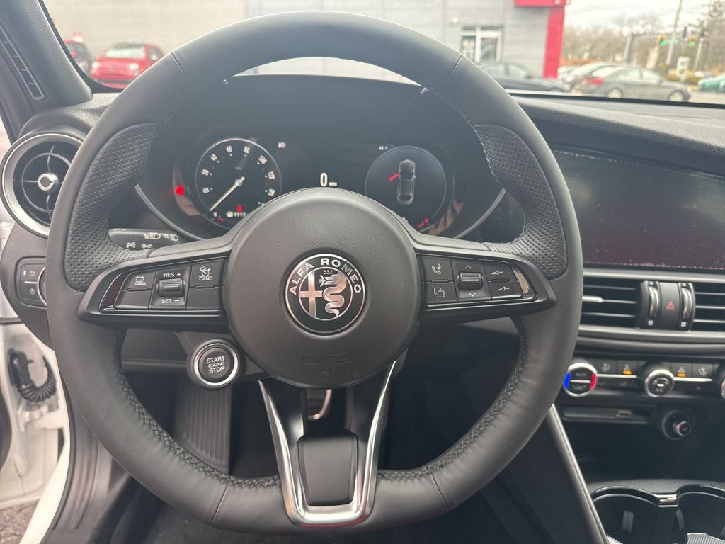 2026 Alfa Romeo Giulia Base