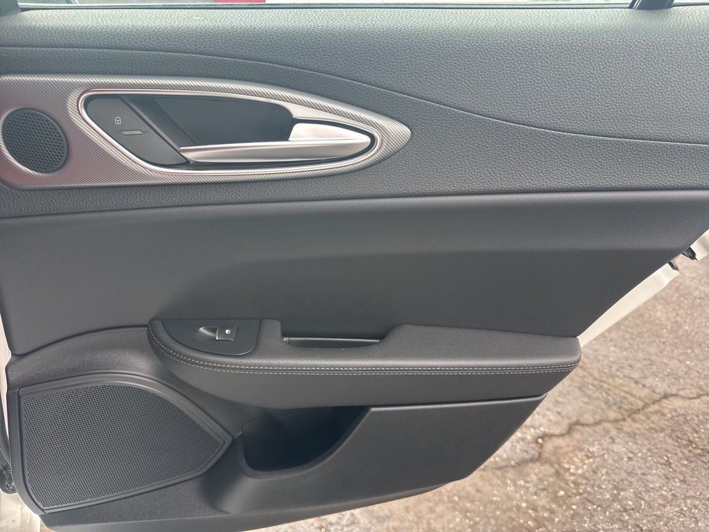 2026 Alfa Romeo Giulia Base