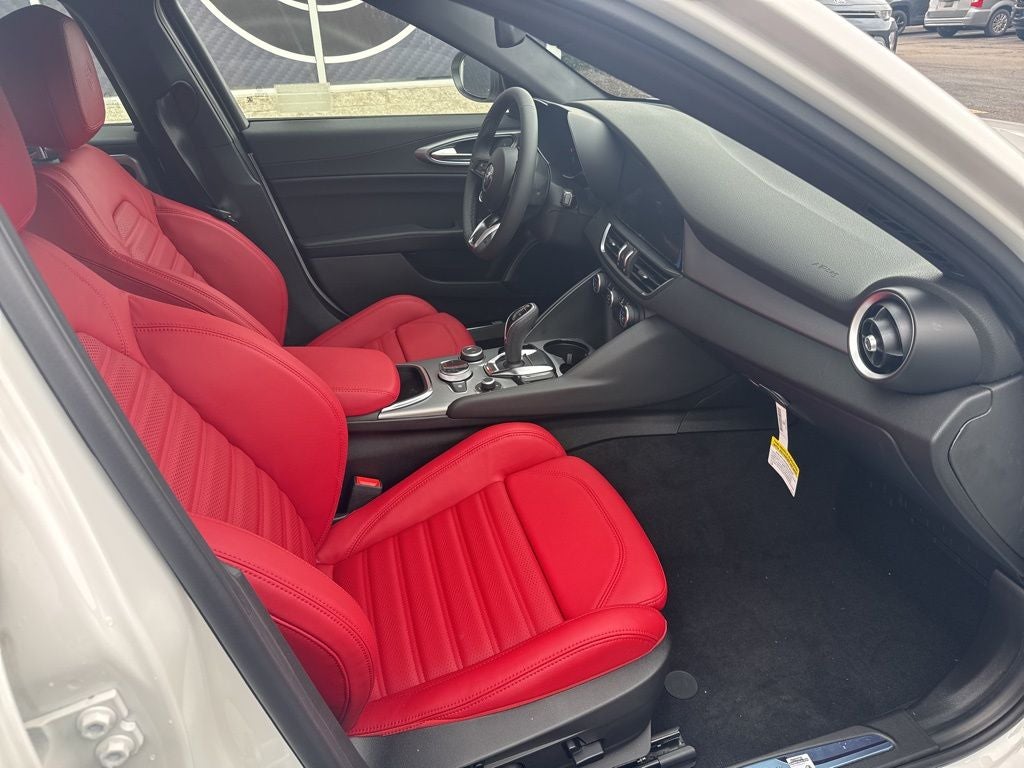 2026 Alfa Romeo Giulia Base