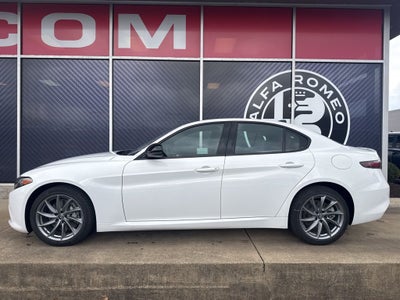 2026 Alfa Romeo Giulia Base