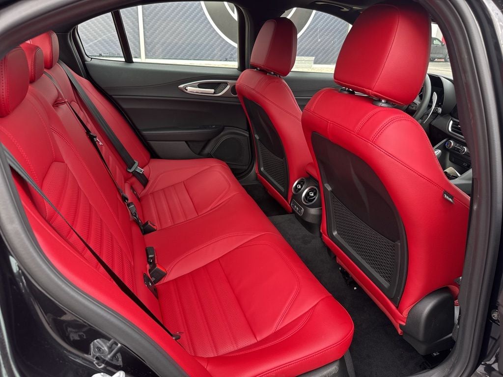 2026 Alfa Romeo Giulia Base Veloce