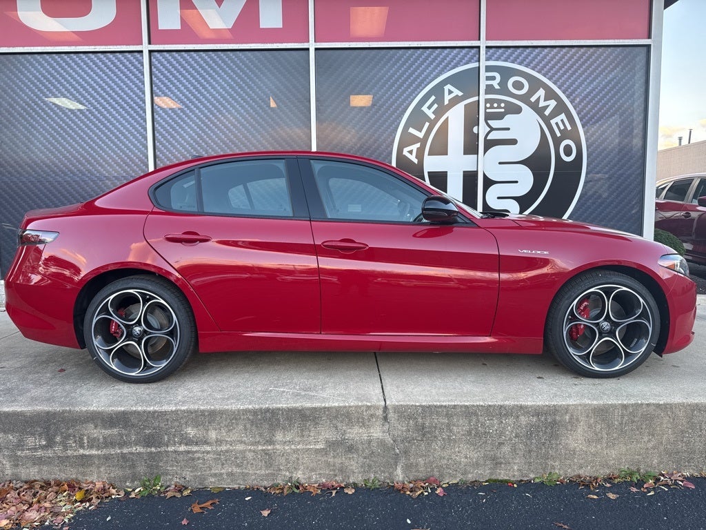 2025 Alfa Romeo Giulia Veloce AWD