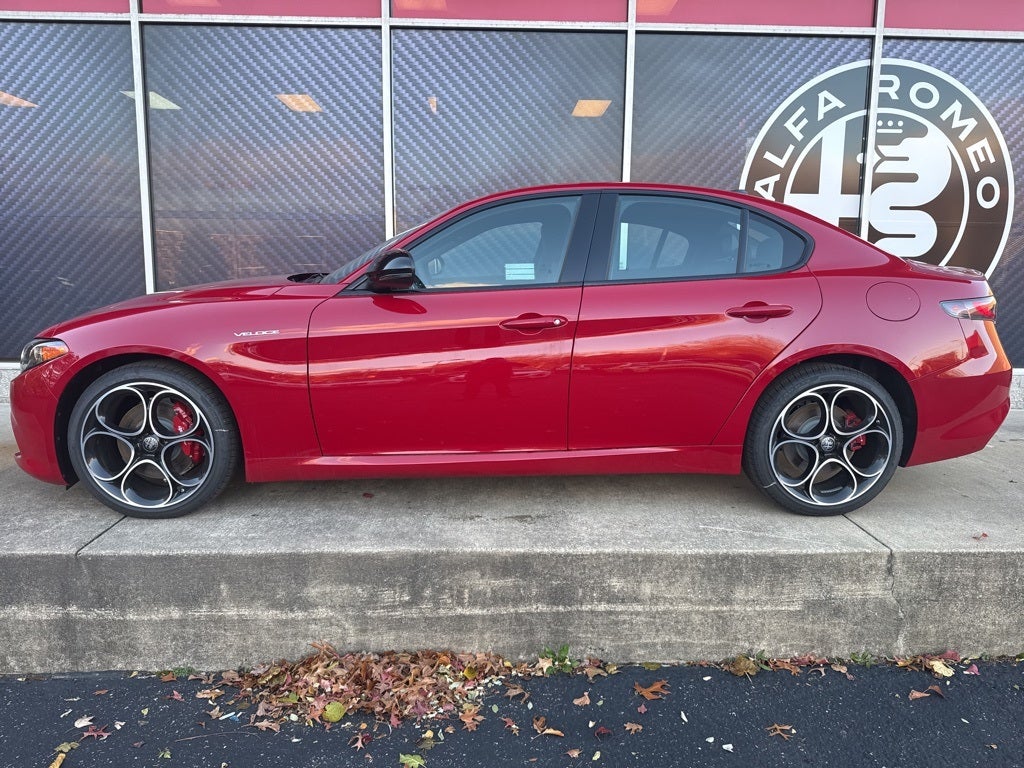 2025 Alfa Romeo Giulia Veloce AWD