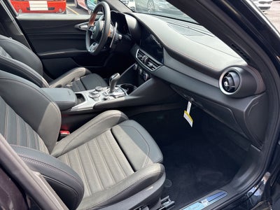 2025 Alfa Romeo Giulia Intensa AWD
