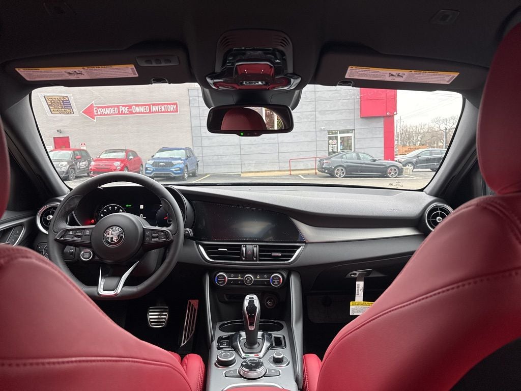 2026 Alfa Romeo Giulia Base