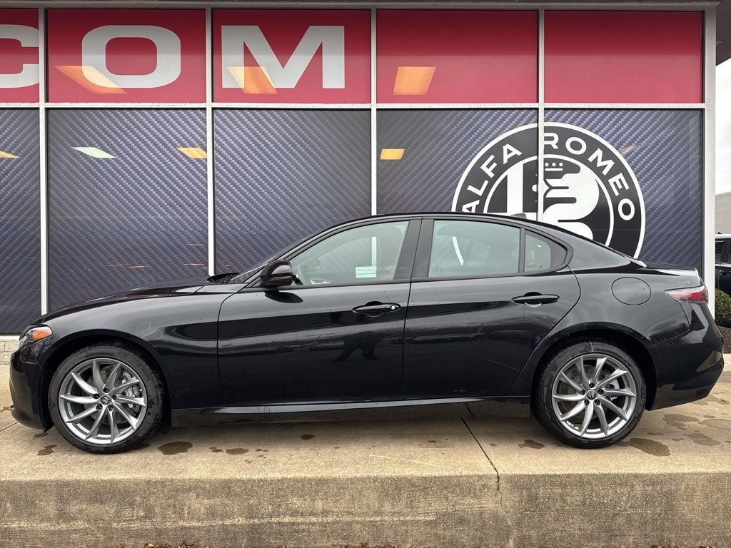 2026 Alfa Romeo Giulia Base