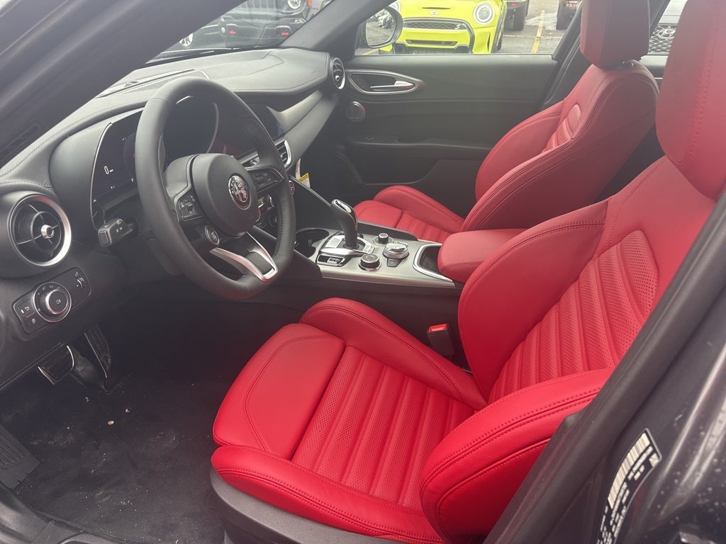 2026 Alfa Romeo Giulia Base