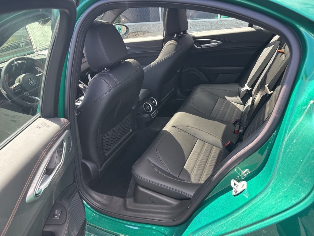 2025 Alfa Romeo Giulia Intensa AWD