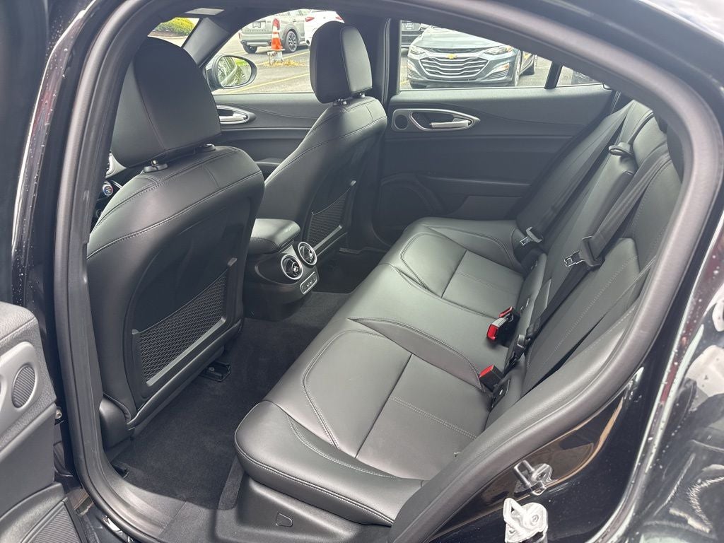 2026 Alfa Romeo Giulia Base AWD