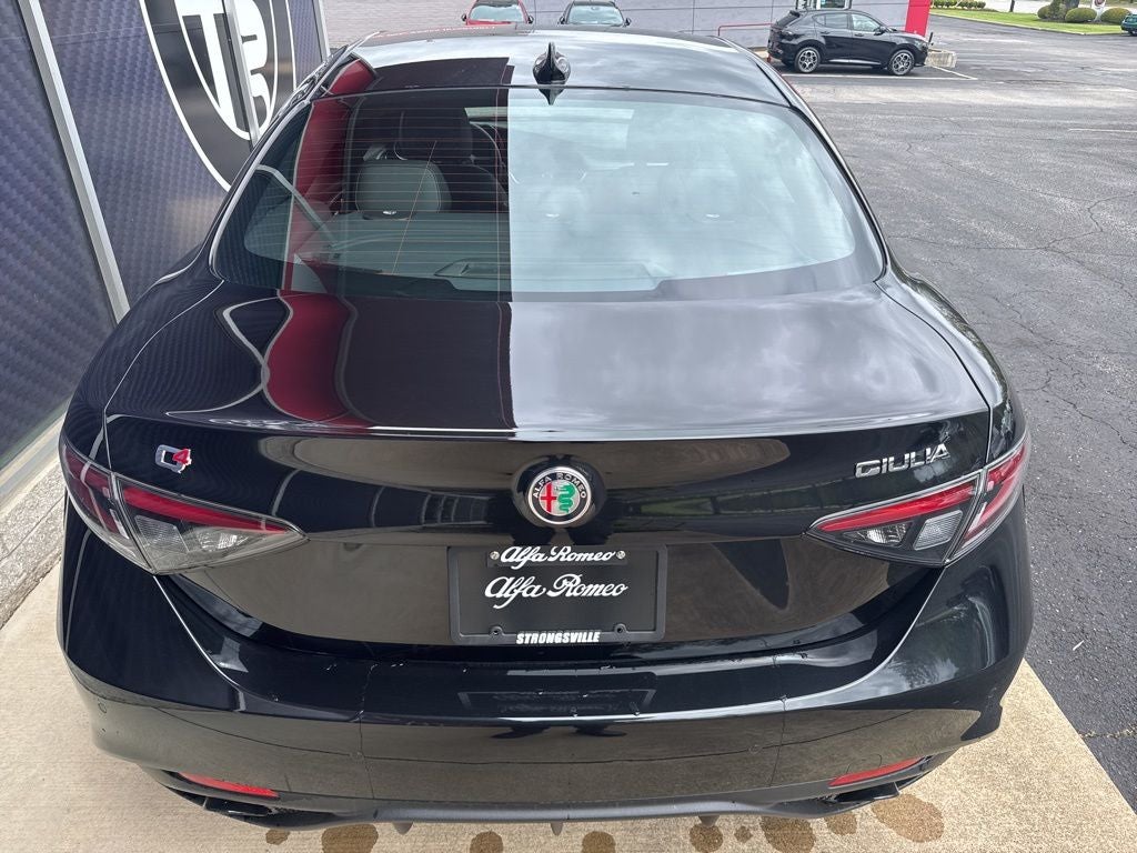 2026 Alfa Romeo Giulia Base AWD