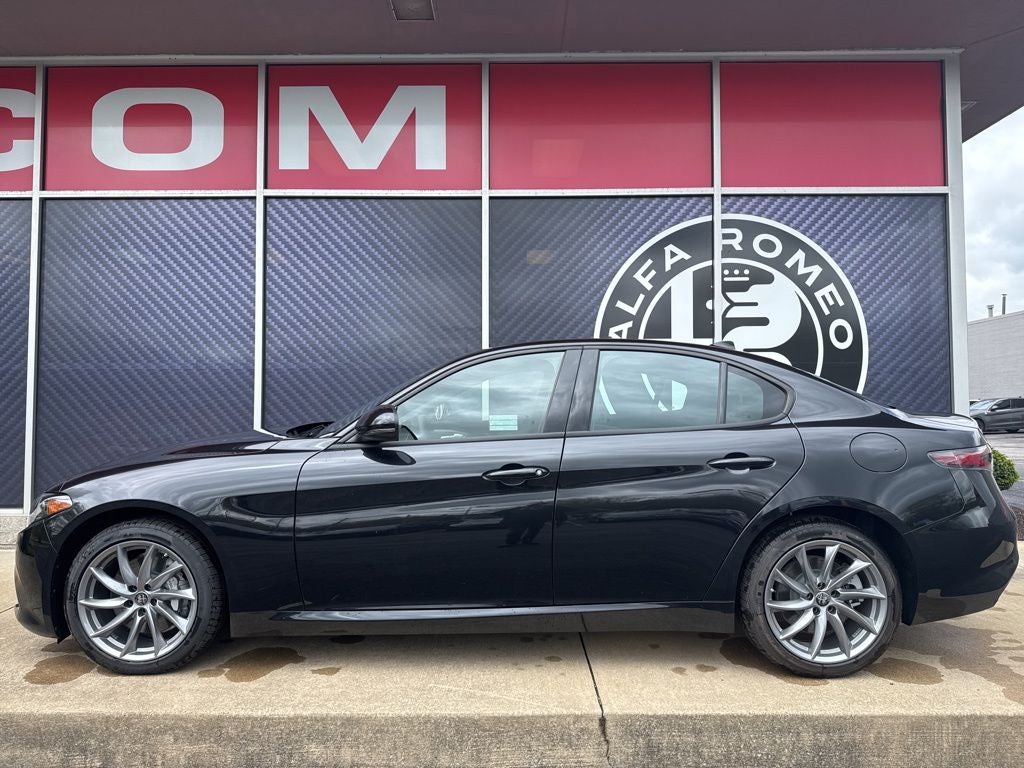 2026 Alfa Romeo Giulia Base AWD