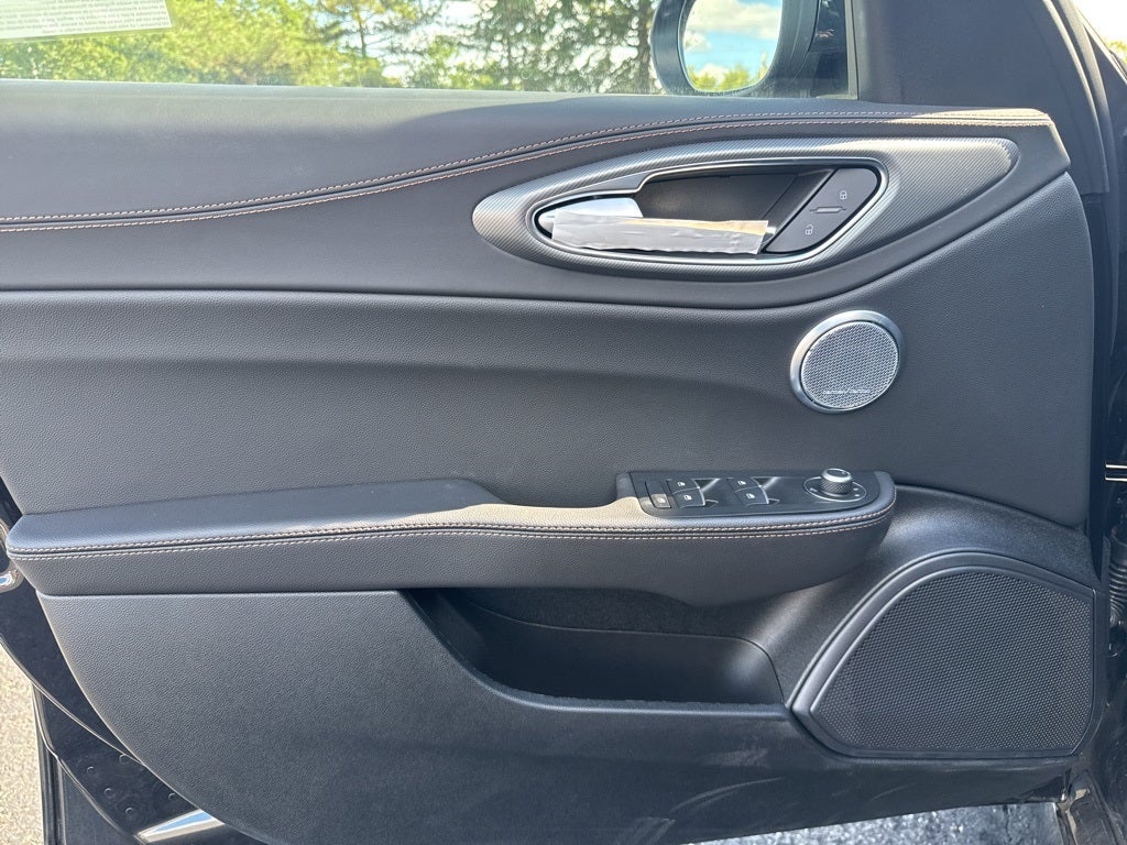 2025 Alfa Romeo Giulia Intensa AWD