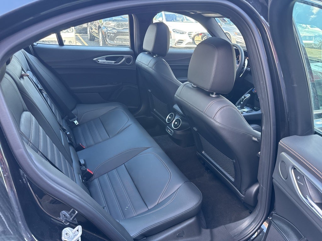 2025 Alfa Romeo Giulia Intensa AWD