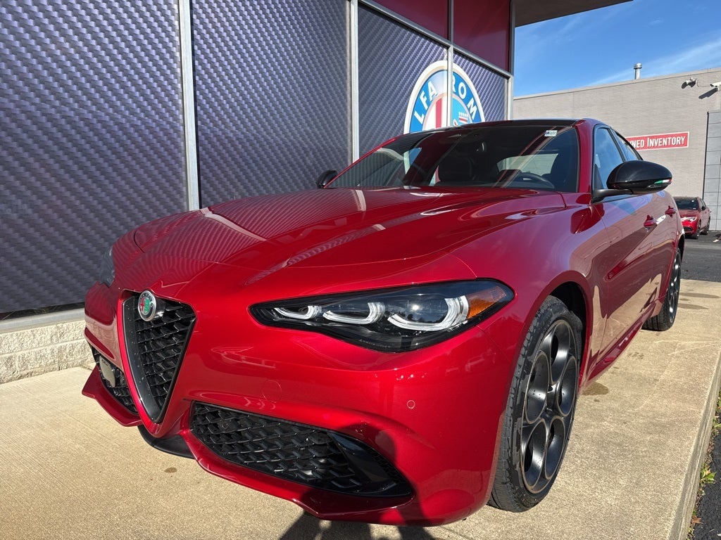 2025 Alfa Romeo Giulia Intensa AWD