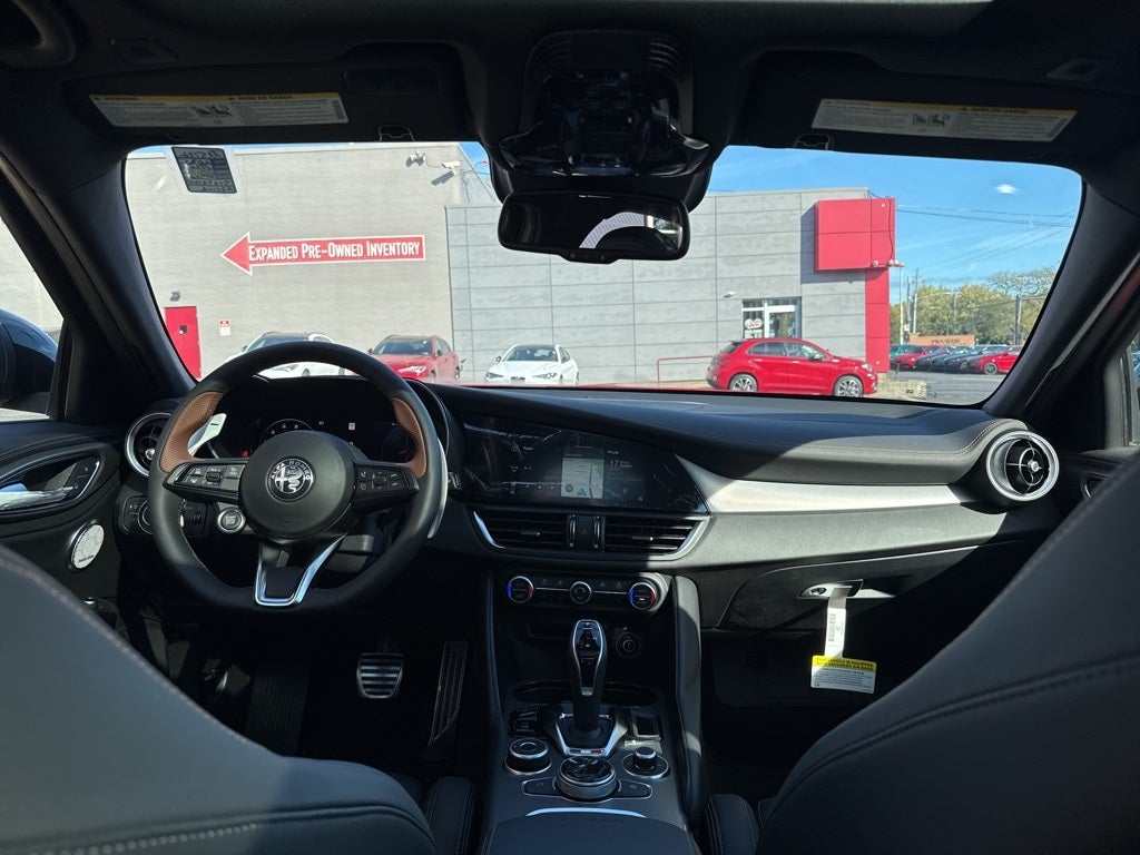 2025 Alfa Romeo Giulia Intensa AWD