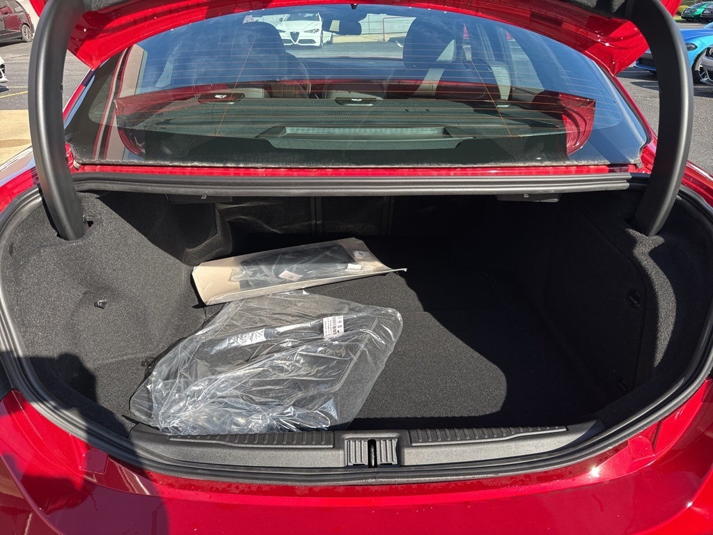 2025 Alfa Romeo Giulia Intensa AWD