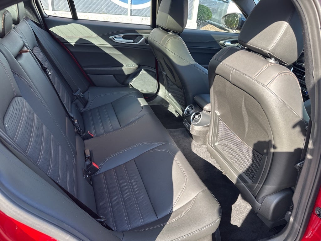 2025 Alfa Romeo Giulia Intensa AWD
