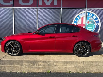 2025 Alfa Romeo Giulia Intensa AWD