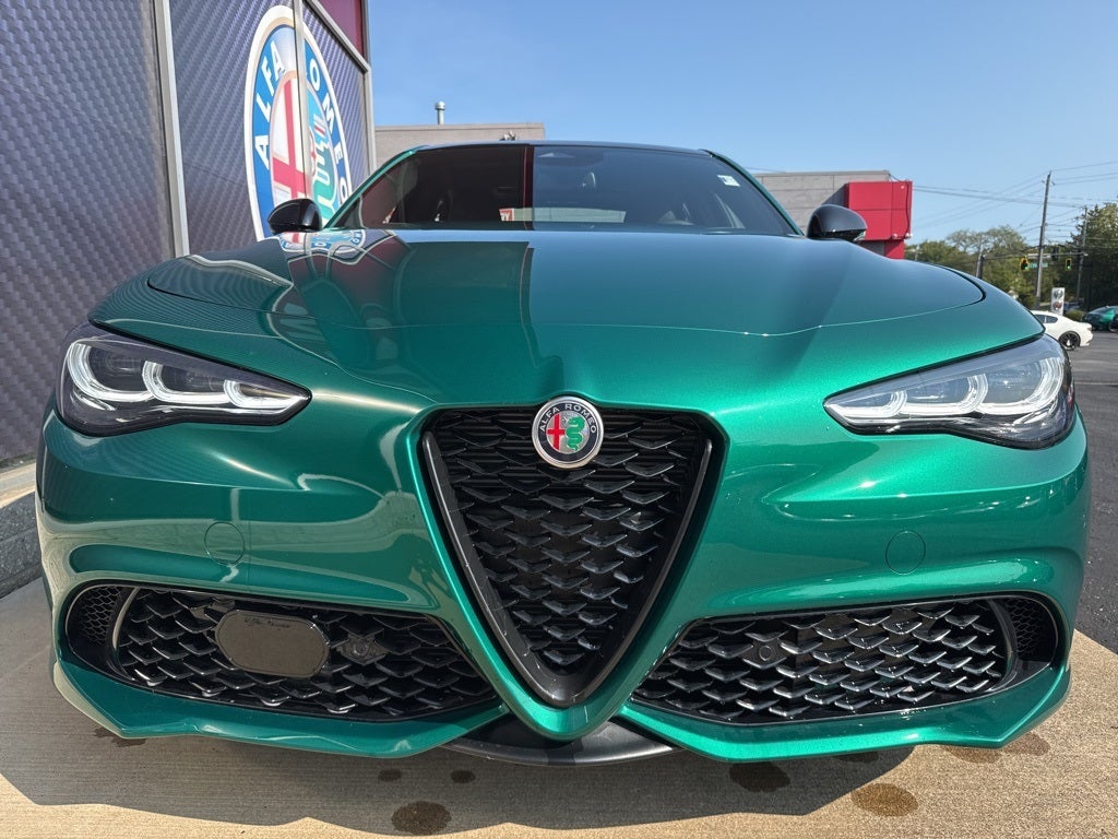 2025 Alfa Romeo Giulia Intensa AWD
