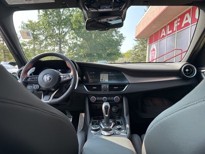 2025 Alfa Romeo Giulia Intensa AWD