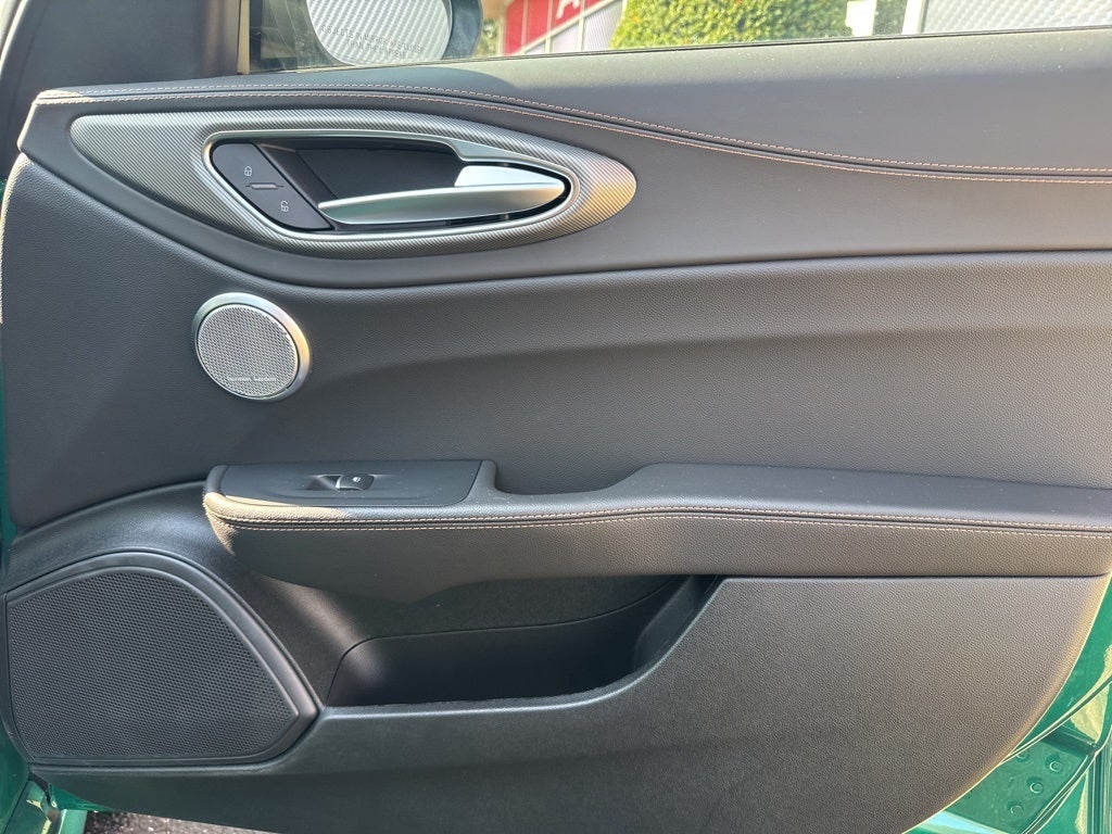 2025 Alfa Romeo Giulia Intensa AWD