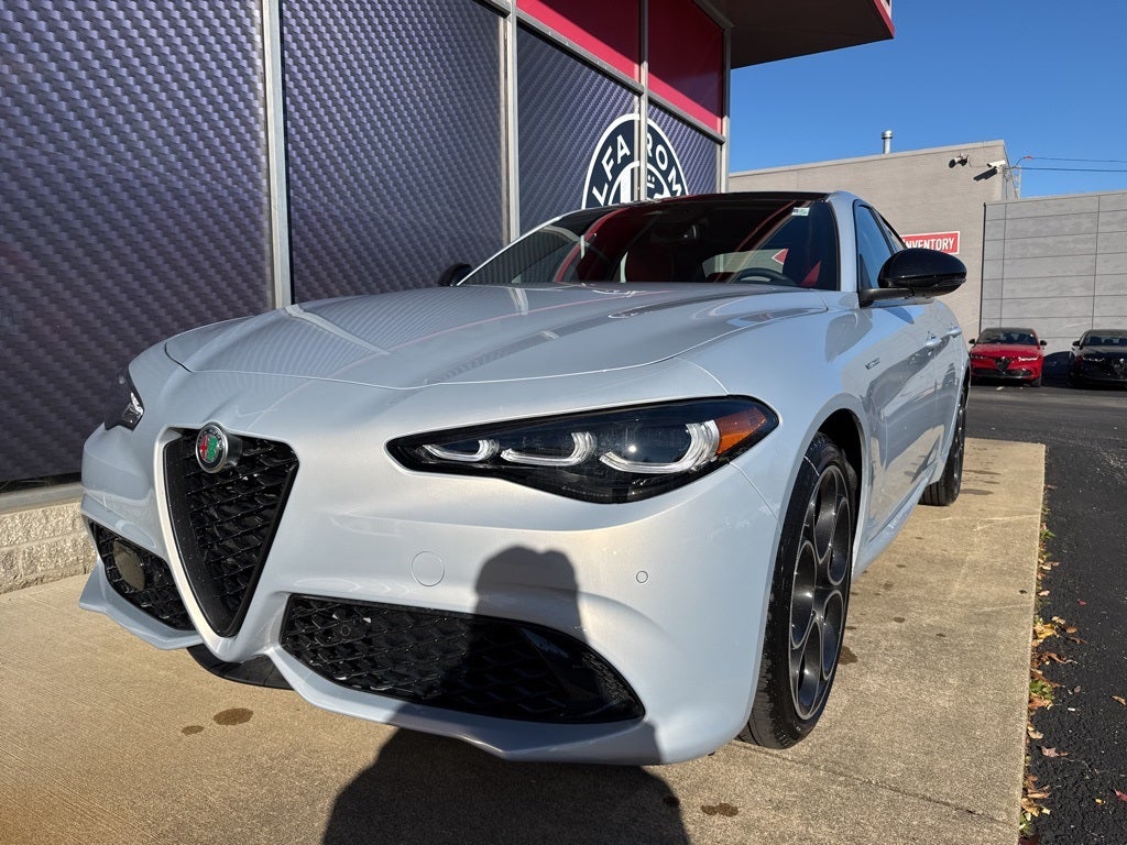 2025 Alfa Romeo Giulia Veloce AWD