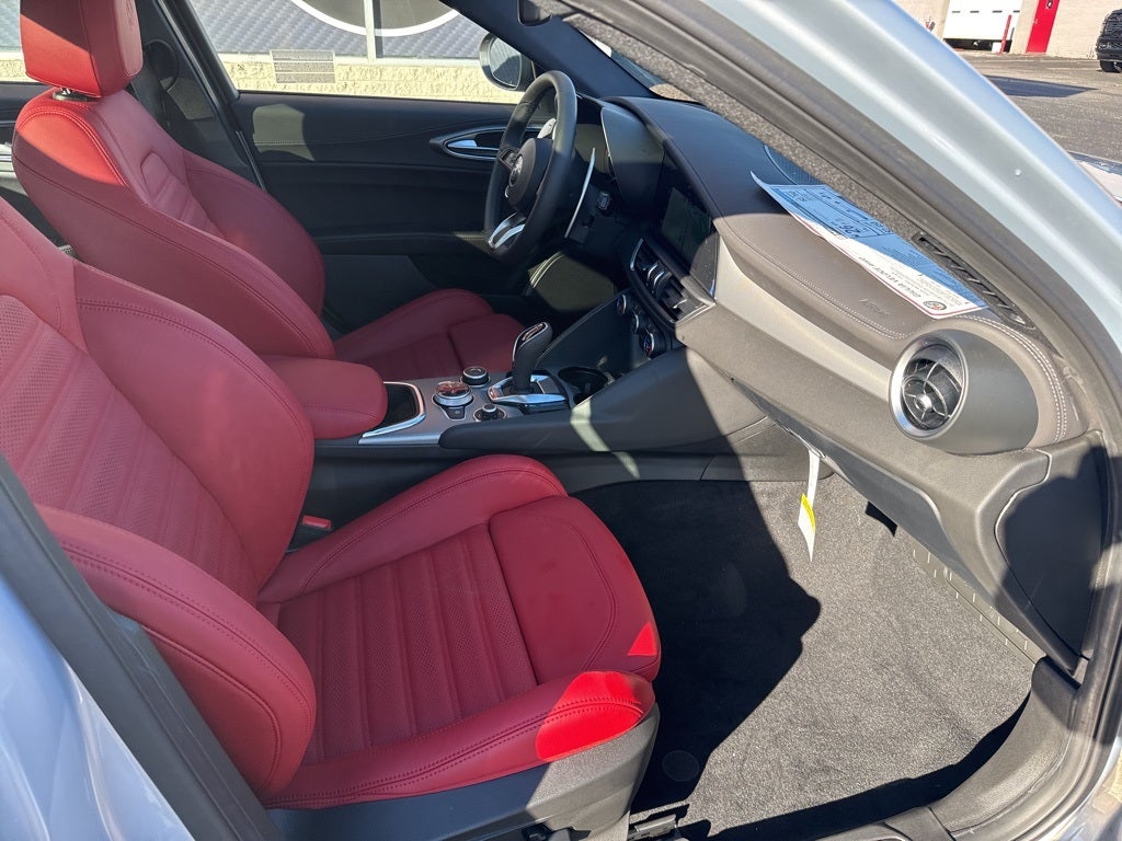 2025 Alfa Romeo Giulia Veloce AWD