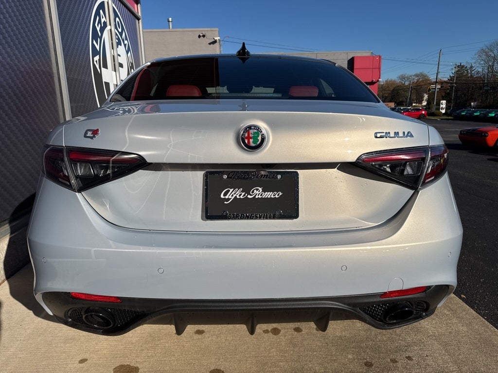 2025 Alfa Romeo Giulia Veloce AWD