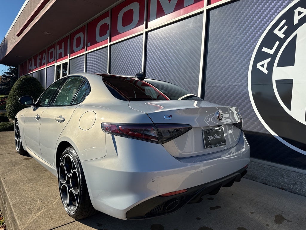 2025 Alfa Romeo Giulia Veloce AWD