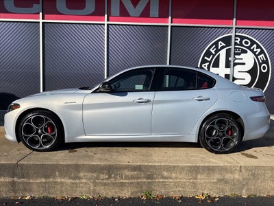 2025 Alfa Romeo Giulia Veloce AWD