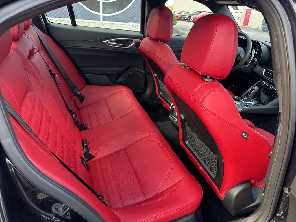 2025 Alfa Romeo Giulia Veloce AWD