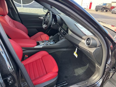 2025 Alfa Romeo Giulia Veloce AWD