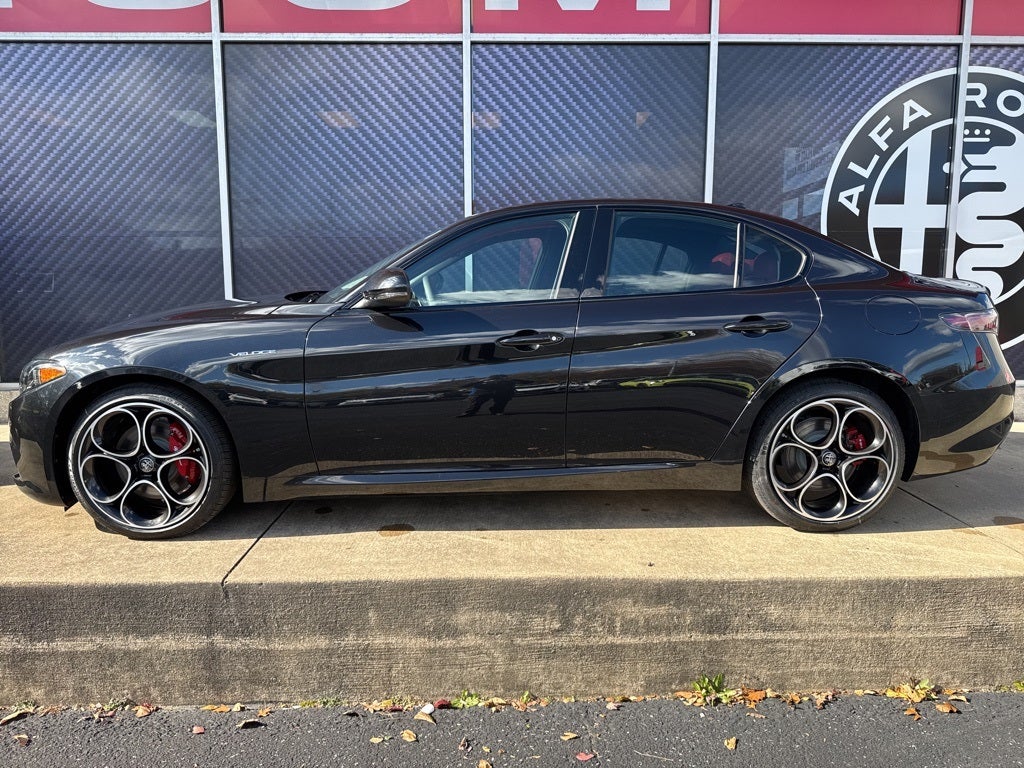 2025 Alfa Romeo Giulia Veloce AWD