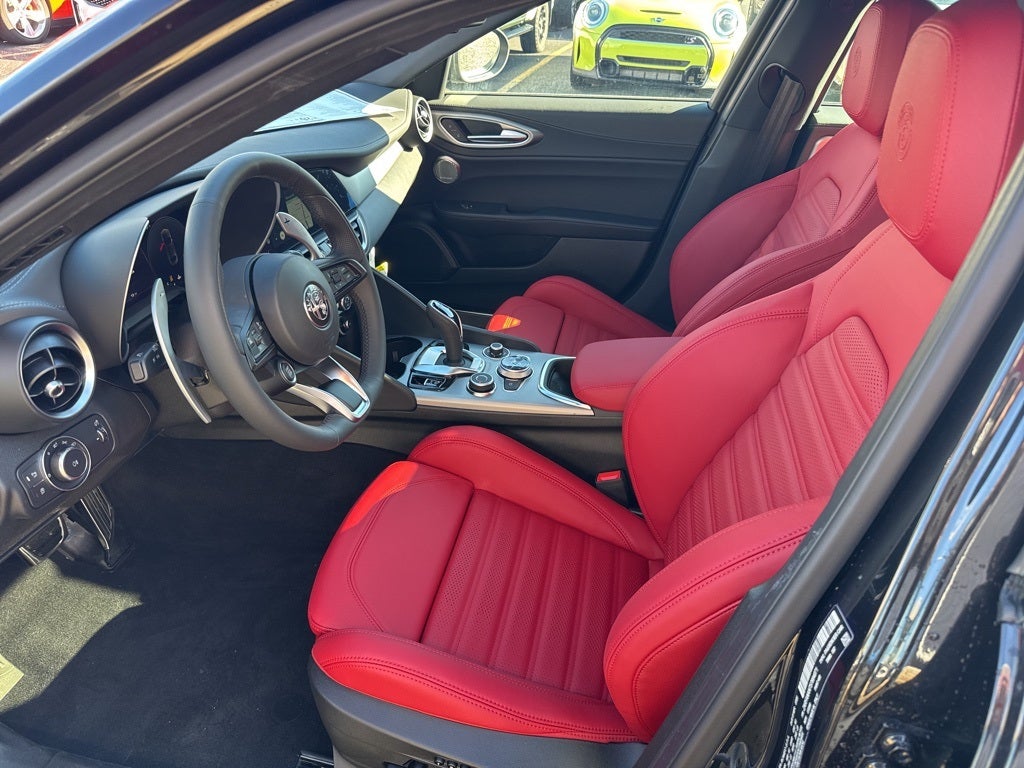 2025 Alfa Romeo Giulia AWD