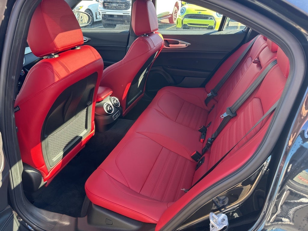 2025 Alfa Romeo Giulia AWD