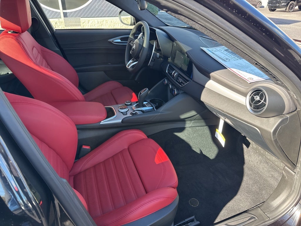 2025 Alfa Romeo Giulia AWD