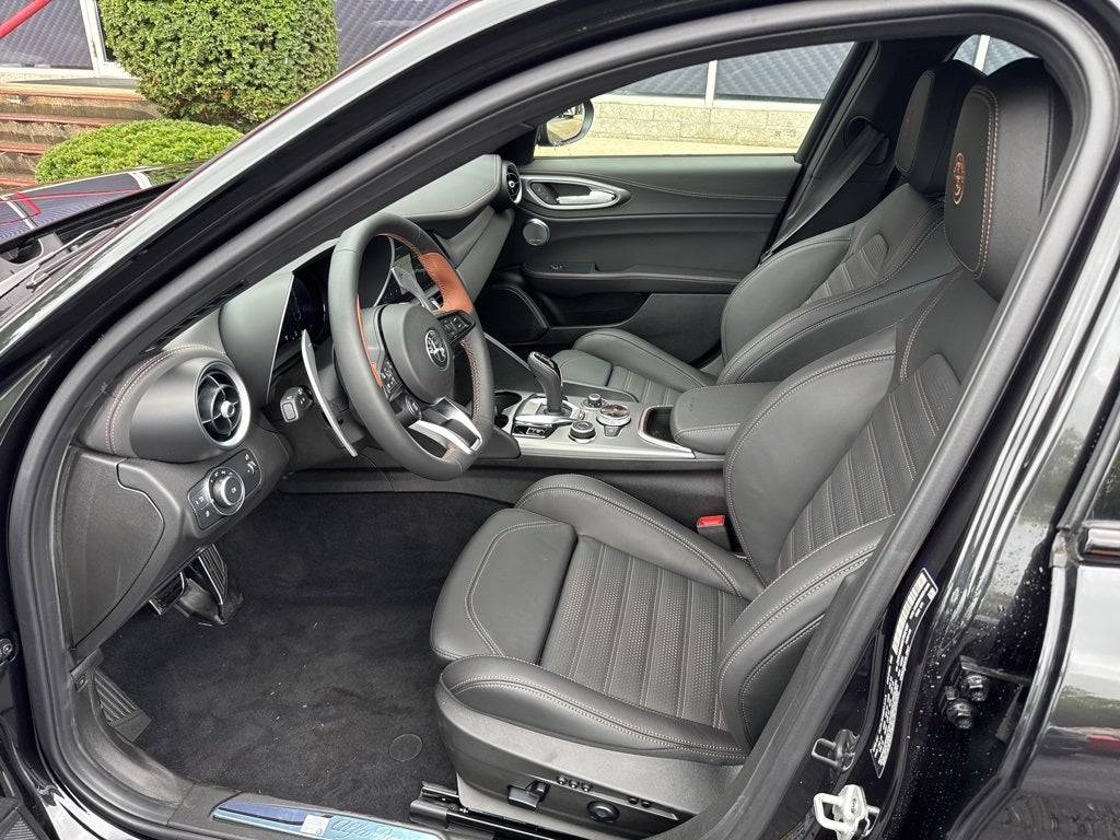 2025 Alfa Romeo Giulia Intensa AWD