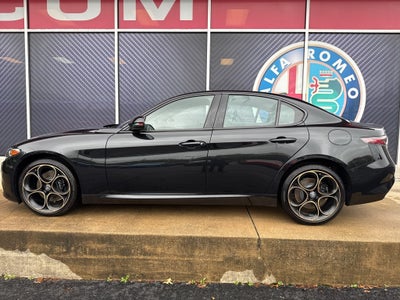 2025 Alfa Romeo Giulia Intensa AWD