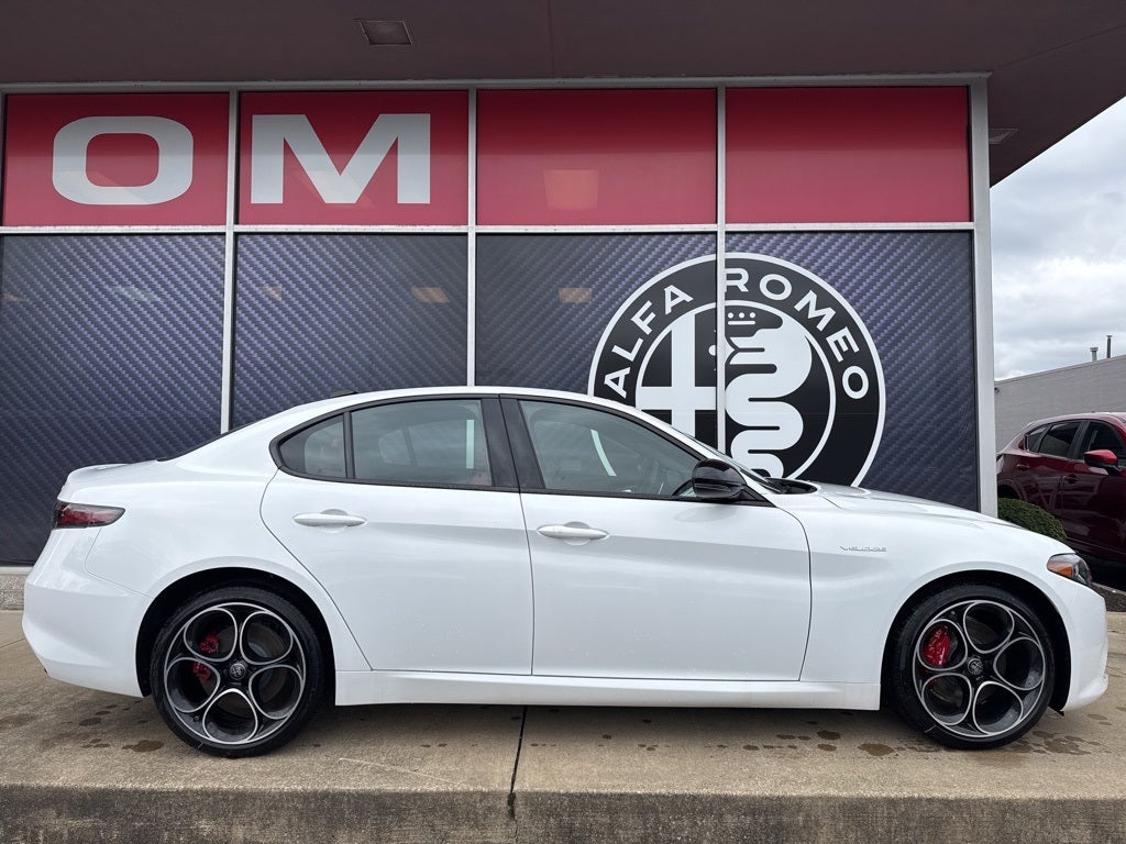 2025 Alfa Romeo Giulia Veloce AWD
