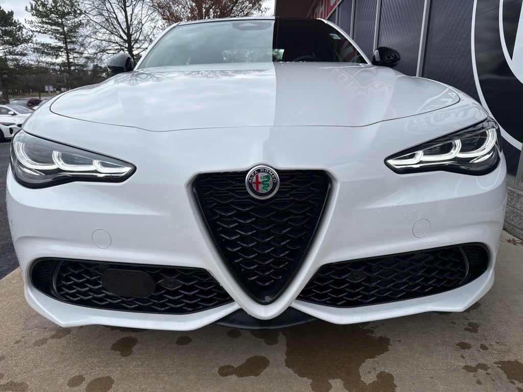 2025 Alfa Romeo Giulia Veloce AWD
