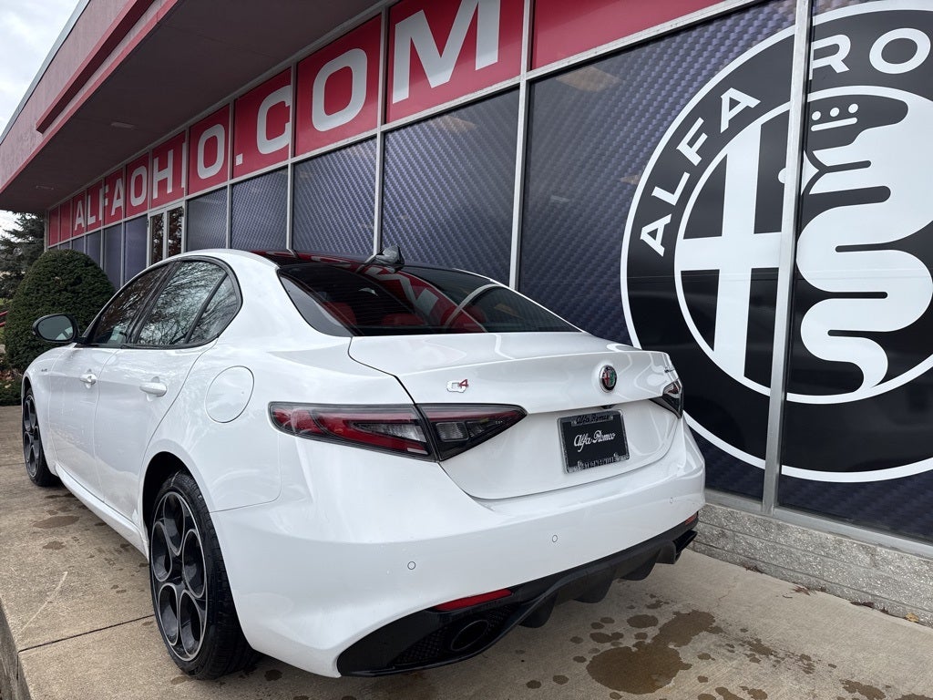 2025 Alfa Romeo Giulia Veloce AWD