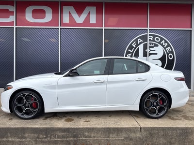2025 Alfa Romeo Giulia Veloce AWD