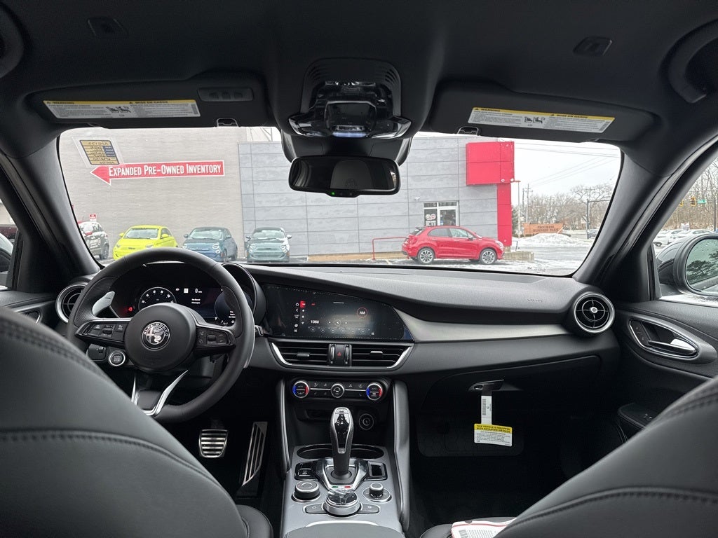 2025 Alfa Romeo Giulia AWD