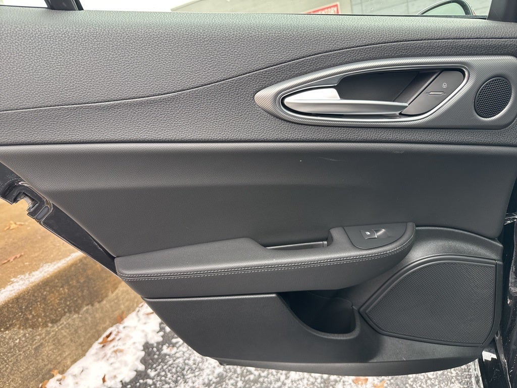 2025 Alfa Romeo Giulia AWD